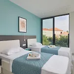Tiffany Apartment